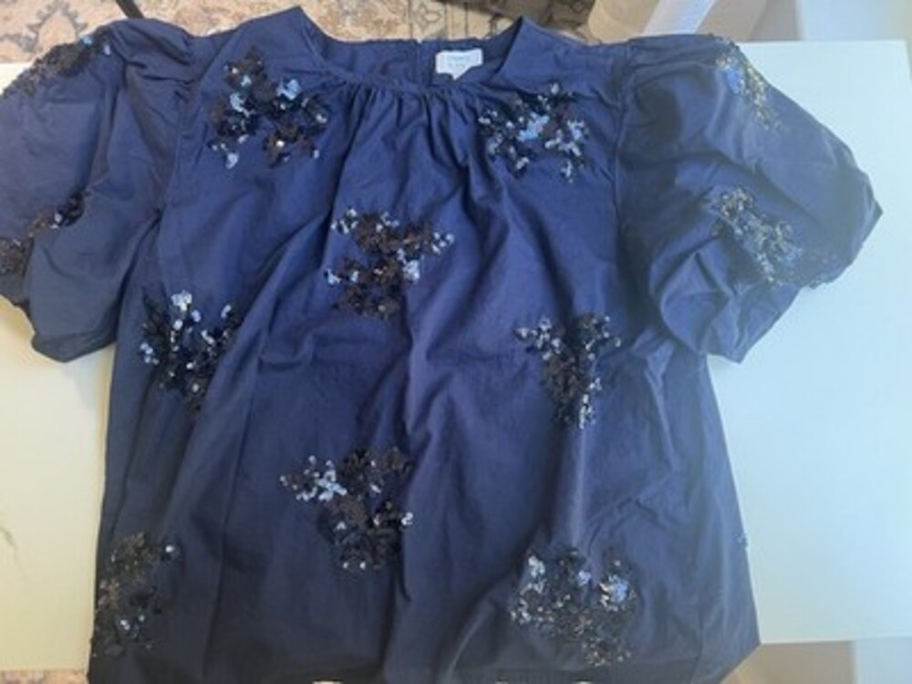 Women’s Crown & Ivy medium  Puffy Half Sleeve  Navy Top Shirt Blouse W/sequins